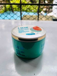 Lakme Peach Milk Moisturizer