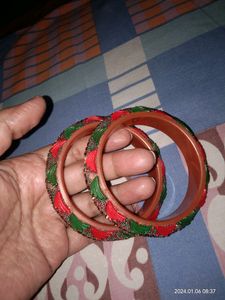 Plastic,  Lac Bangles