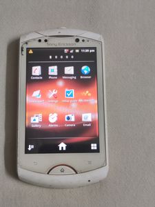 Sony Ericsson Walkman WT19i