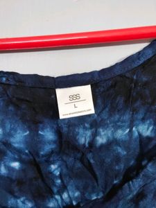 Tie-Dye Cold Shoulder Crop Top