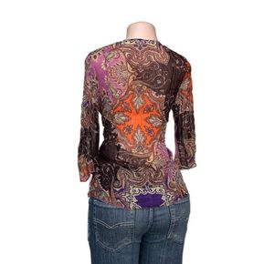 ˚⊱🪷⊰˚ Paisley Print V-Neck Top