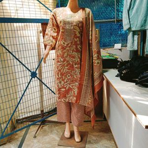 Elegant Peach Floral Kurta Set