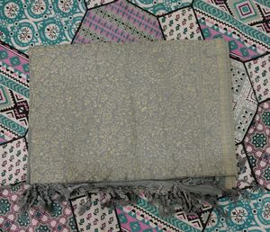 Elegant shaal with Tassels