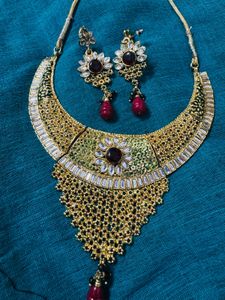 Elegant Indian Jewelry Set