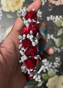 3 Floral Hair Accessories