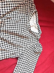 Houndstooth Print Top