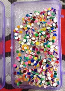 Vibrant Madhu Assorted Bindis | Traditional Dots