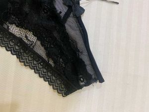 Lace Detail Panty 28-30