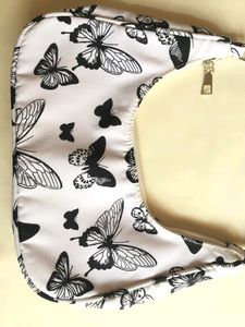 💥Price💥Butterfly Graphic Baguette Bag