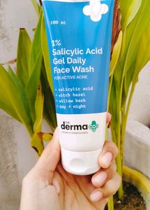 The Derma Co 1% Salicylic Acid Gel Face Wash with
