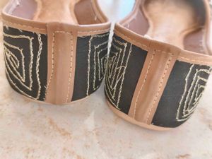 New Embroidered Ethnic Jutti Flats