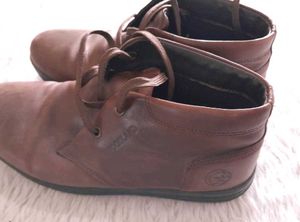 Stylish Brown Leather Casual Shoes for Men