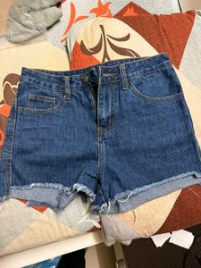 Frayed Hem Denim Shorts