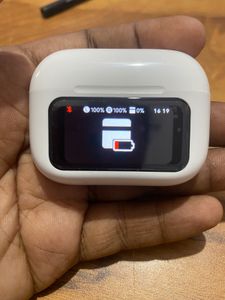 Display AirPods