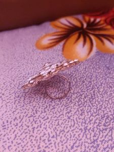Sparkling Rhinestone Flower Ring