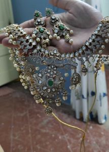 Long necklace with earings