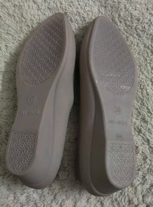 🩰 Stylish &amp; Unused Pointed Toe Wedges! 💖