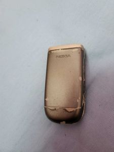 Nokia 2760 Flip