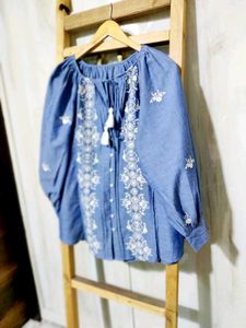 Embroidered Peasant Grey Top size-44-46