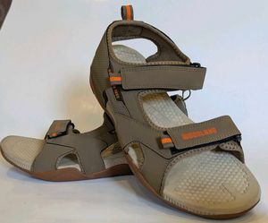 Woodland Sandals Size 8 🔥