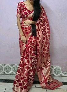 Elegant Red Banarasi Saree ❤️🥹