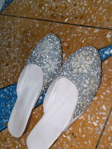 It Is Ethnic Indian Footwear💖