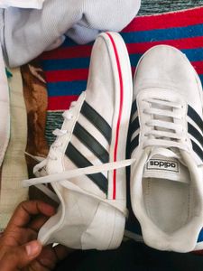 Adidas EE9723 White Sneakers