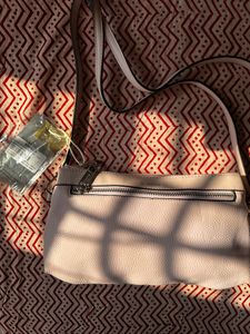 Esbeda Sling Bag