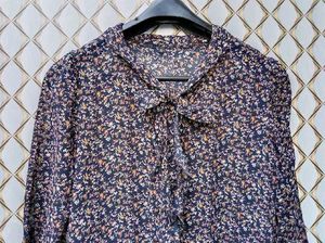 New With Tag Floral Bow Korean Top