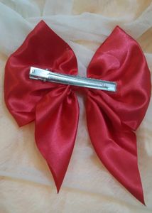 Red Satin Bow🎀