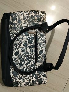 Woman Handbag Classic Black