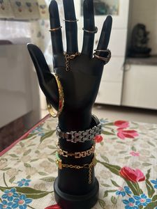 Jwellery Holder