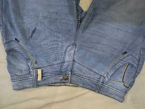 1 button Sky blue jeans