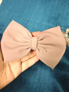Bow &amp; Claw Hair Clip Set