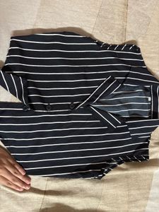 Sleeveless Crop Shirt