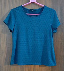 Schiffli Tee