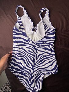 Zebra Print bodysuit 🖤