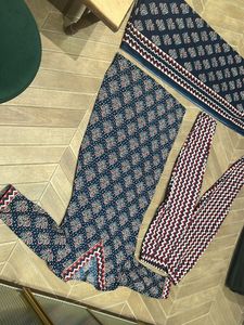 Navy blue &amp; red printed Kurta with Trousers &amp; dupa