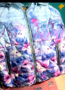 FREE!! 🎁 With Girls Branded Winter Jacket