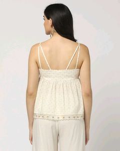 Traditional Elegant Sleeveless White Top