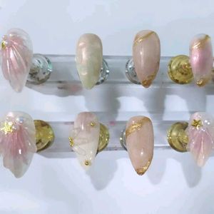 Press On Nails (Princess Pearl)
