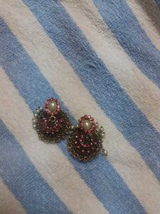 Stud Earrings(3)