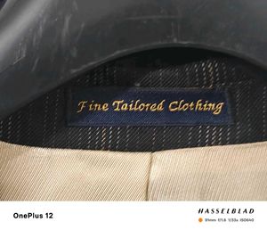 Park Avenue PREMIUM Striped Suit With Shirt &amp; Tie.