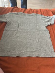 Brand-New Uniqlo T-Shirt For Boy age 4–6
