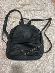 mini backpack for traveller