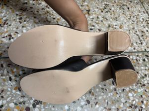 Black Block Heel