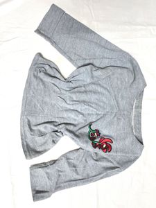 Gray Floral Long Sleeve Crop Tee 💙🤍