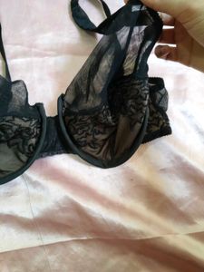 Lace Detail Black Bra