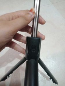 Videos &amp; Selfie Stick With Remote