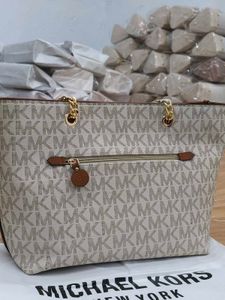 Michael Kors Tote Bag chain ⛓️